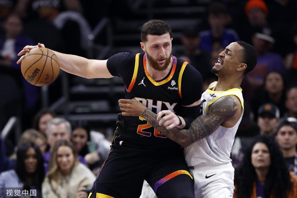 的舞台上 的舞台上